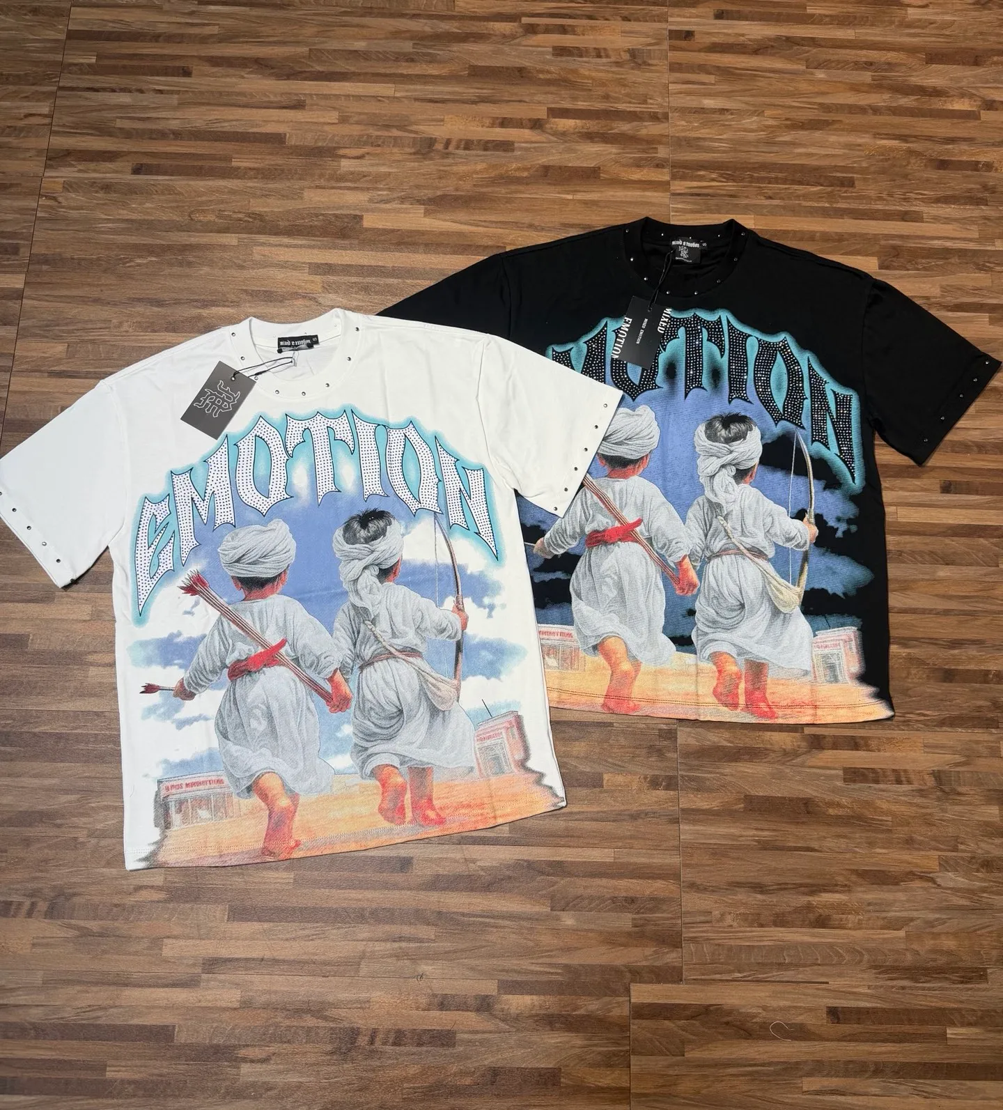 E 8126 #Cream White/Active Black｜ MIXED EMOTION In Stock real shot (imported Australian diamond perm) American trendy brand loose casual T-shirt Fabric (fabric): 32 counts Weight combed double yarn pure cotton Sizes (size): S-M L